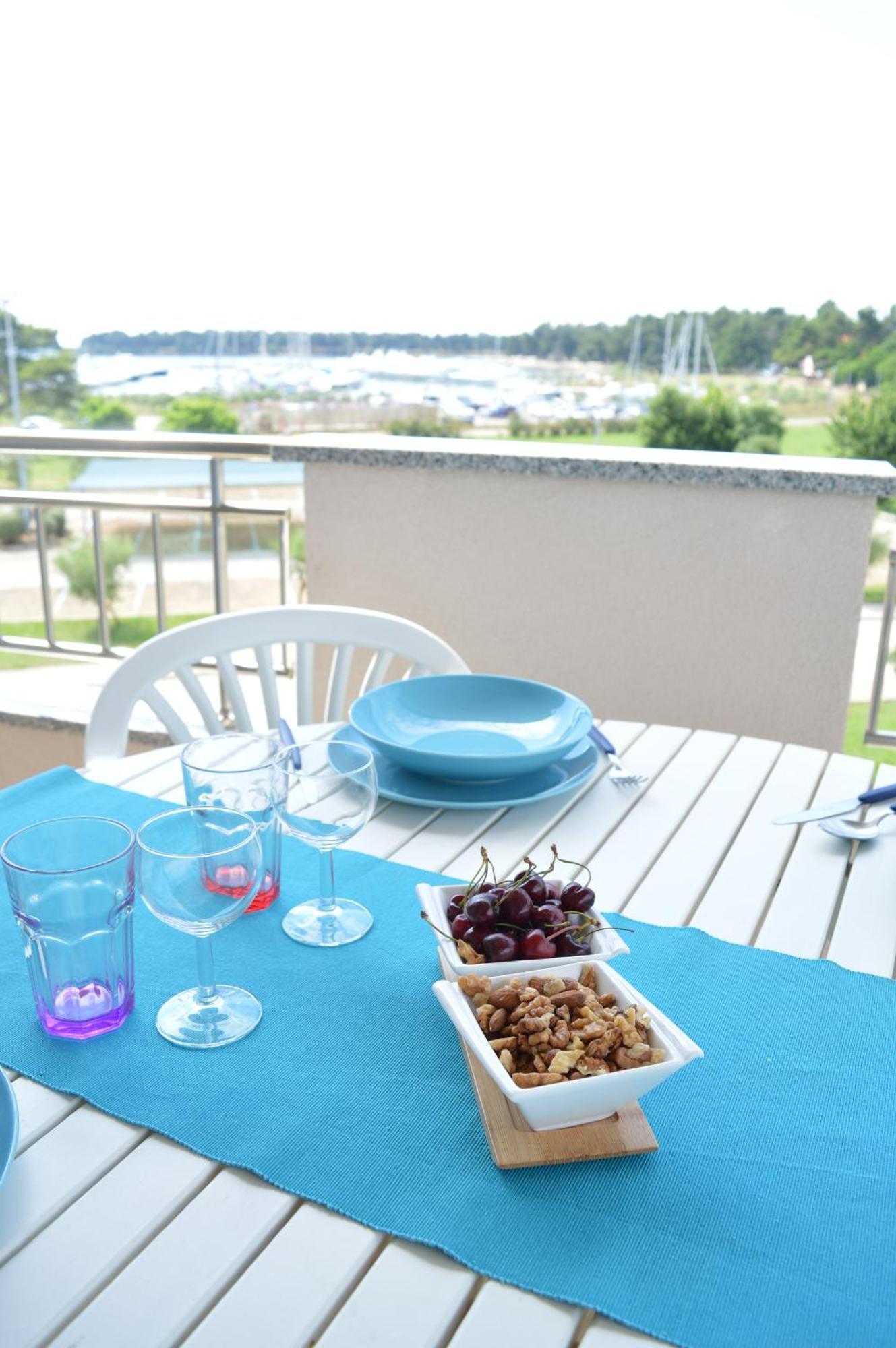 Apartments Nautica Novigrad  ภายนอก รูปภาพ