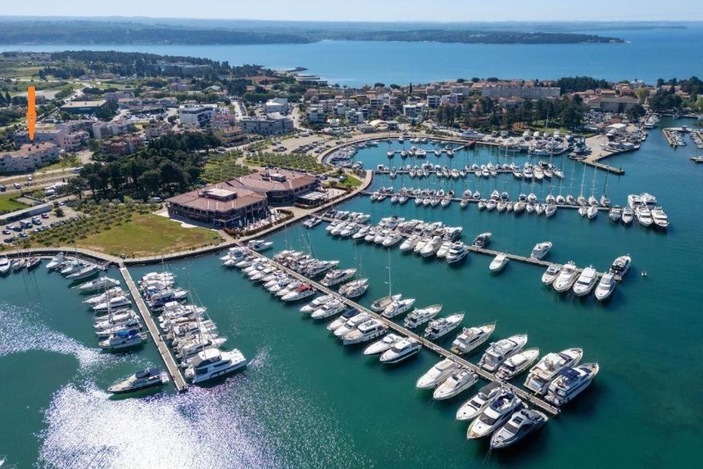 Apartments Nautica Novigrad  ภายนอก รูปภาพ